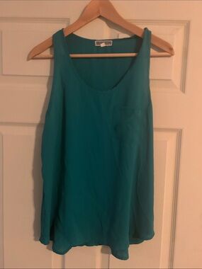 Pleione Teal Scoop Neck Tank with Chest Pocket